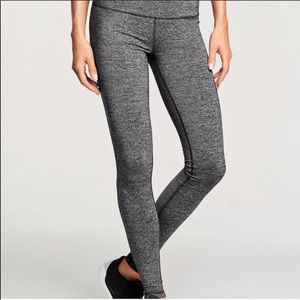 EUC The Ultimate by Victoria’s Secret VSX leggings